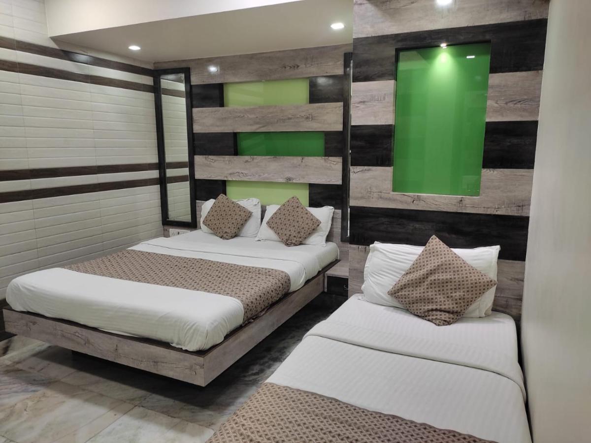 Hotel Oc Residency Мумбаи Экстерьер фото