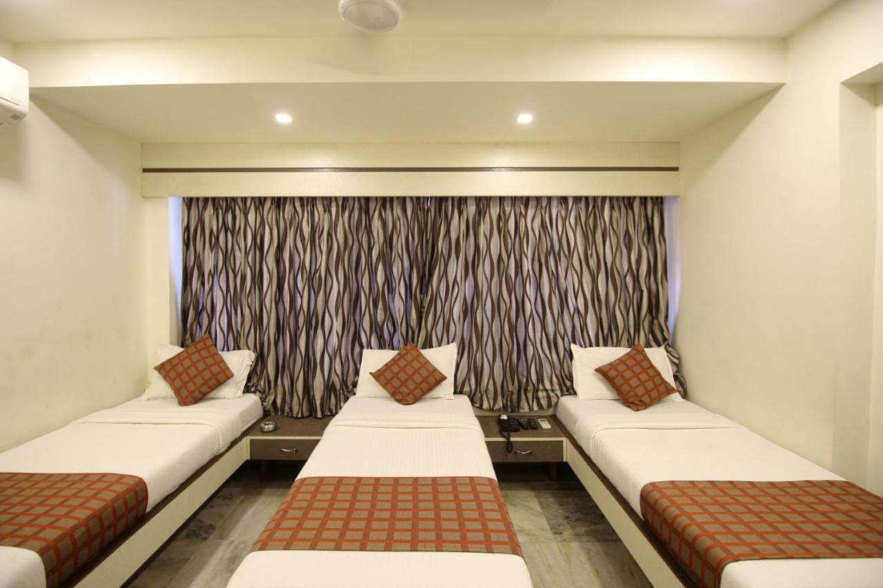 Hotel Oc Residency Мумбаи Экстерьер фото